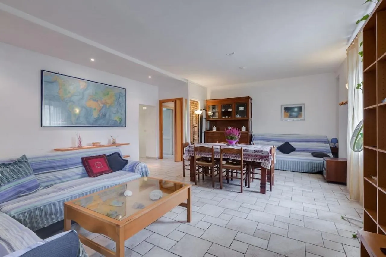 Appartamento Cheap&Chic Roma Italia